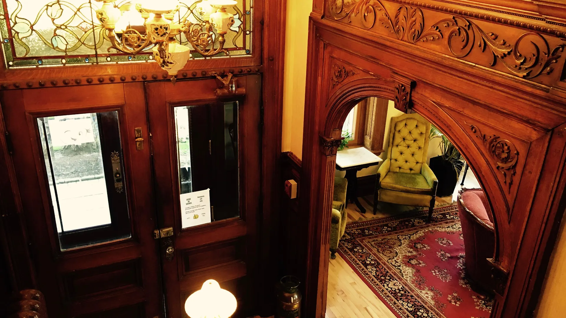Manoir Sherbrooke Montreal Hotel