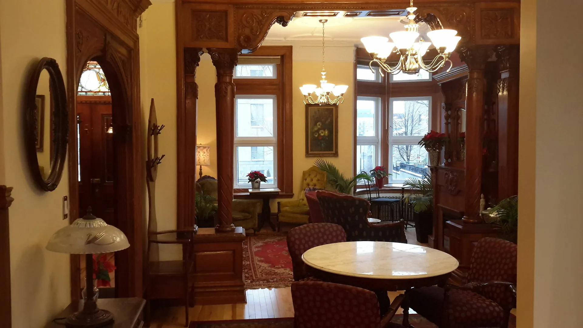 Manoir Sherbrooke Montreal Hotel
