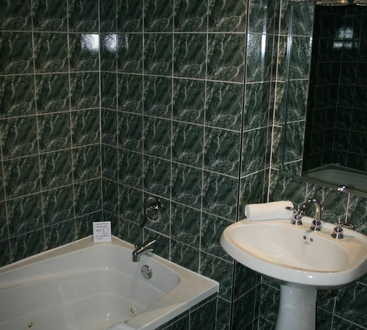 Manoir Sherbrooke Montreal 3*,
