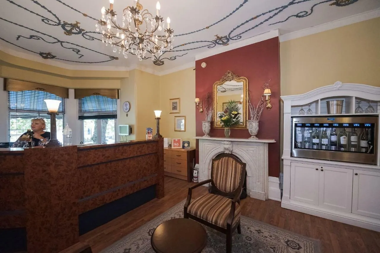 *** Hotel Manoir Sherbrooke Montreal Canada