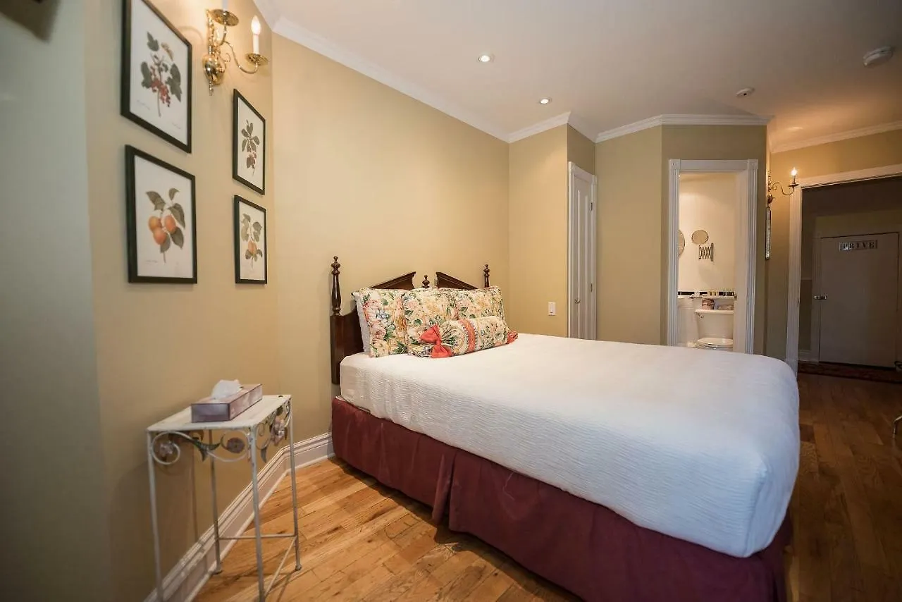 Manoir Sherbrooke Montreal Hotel